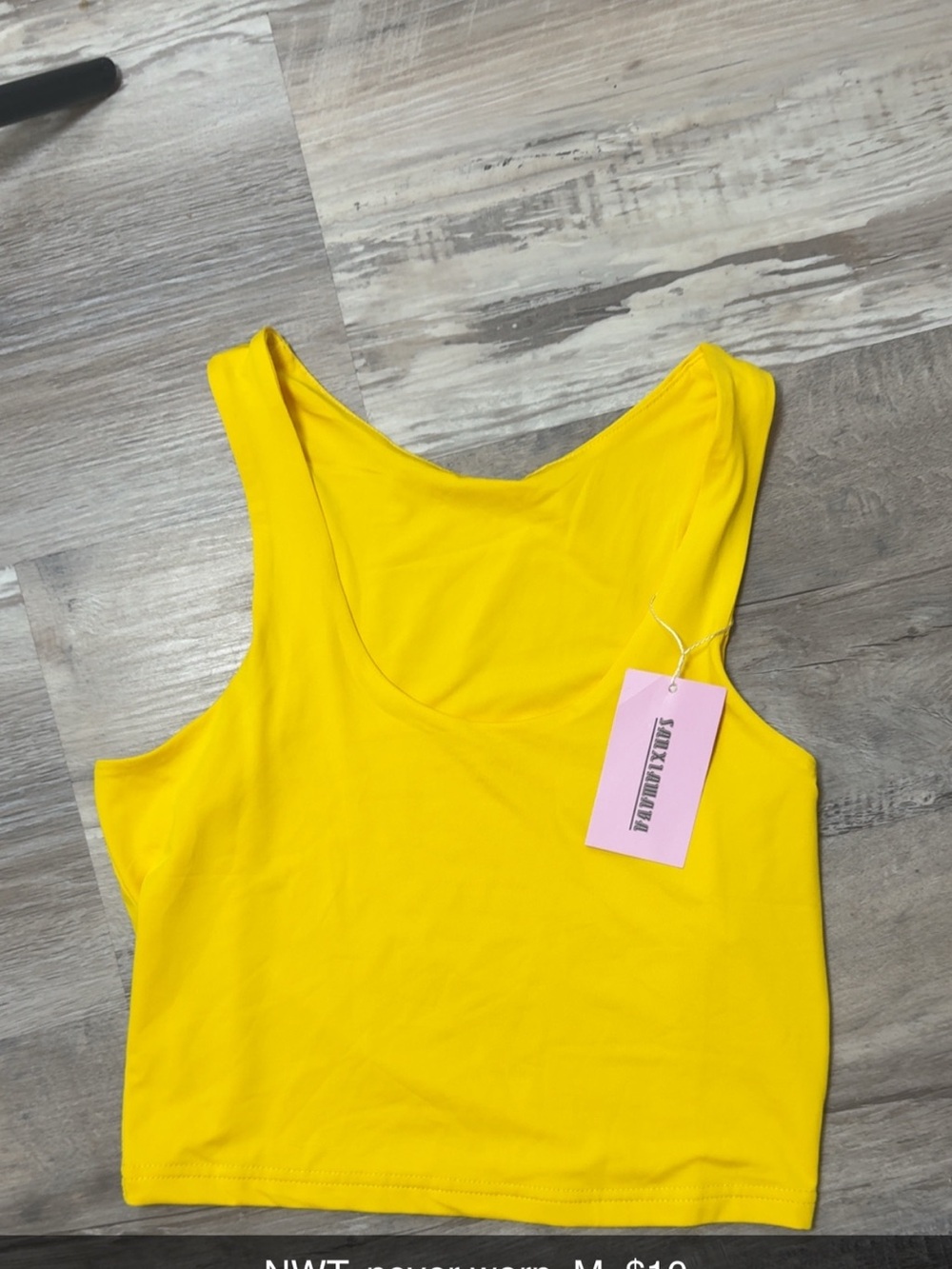Yellow Scoop Neck Crop Tank Top - Women